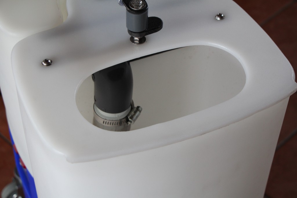 Top view of vacuum tank